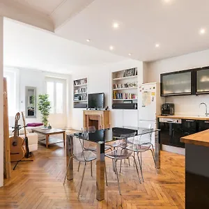 https://saxe-and-the-city-downtown-lyon.hotels-rhonealpes.com