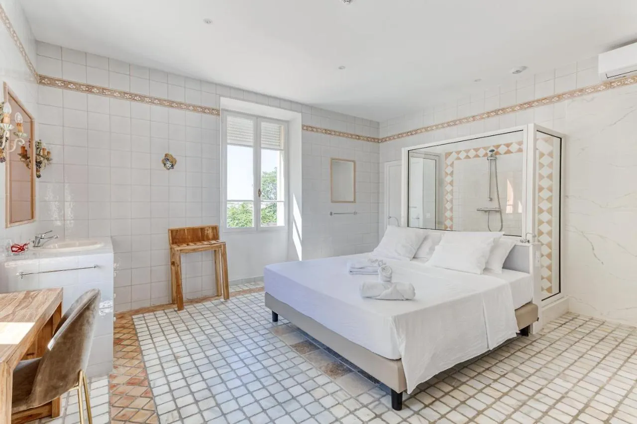 Domaine De La Nerthe- Hotel Provence Mediterranee Gignac-la-Nerthe