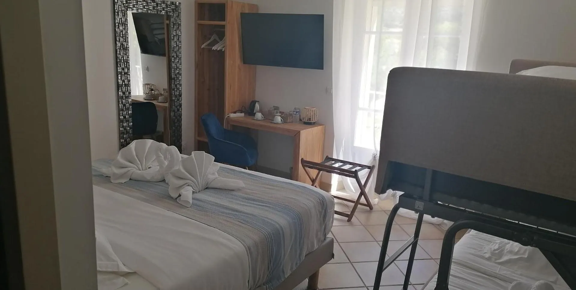 Domaine De La Nerthe- Hotel Provence Mediterranee Gignac-la-Nerthe